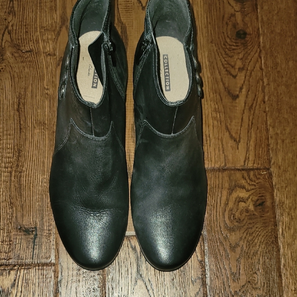 Clarks Women's Black Ankle Booties, Size 9